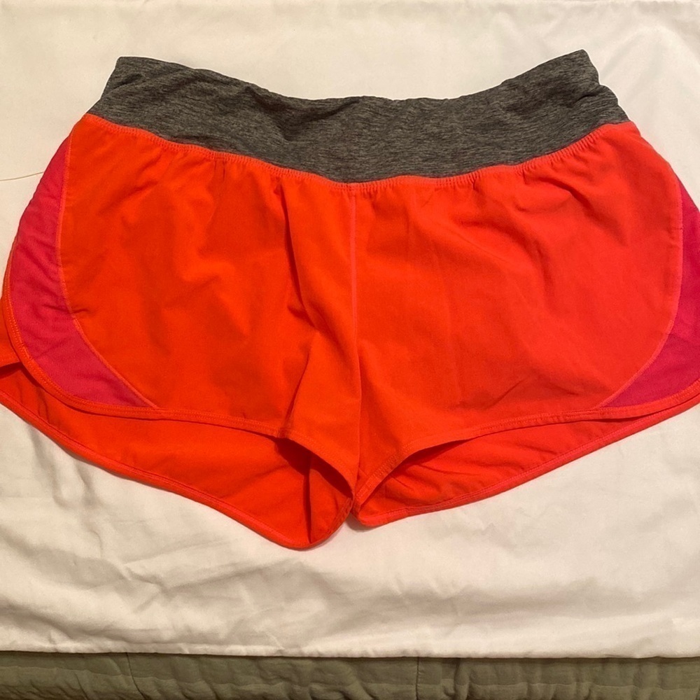 Champion Lightweight Mesh Trim Soft Waist Pull on Sports Shorts Red Gray LARGE